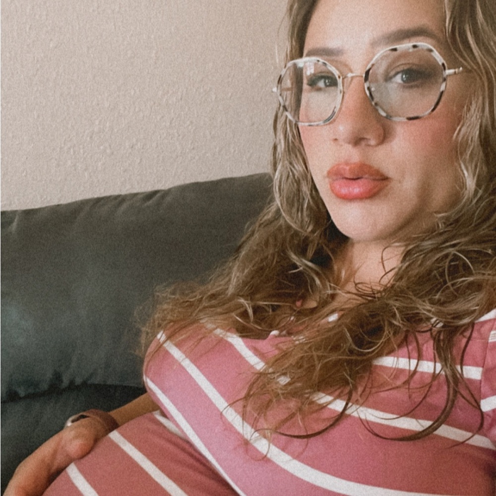 Maternity shirt